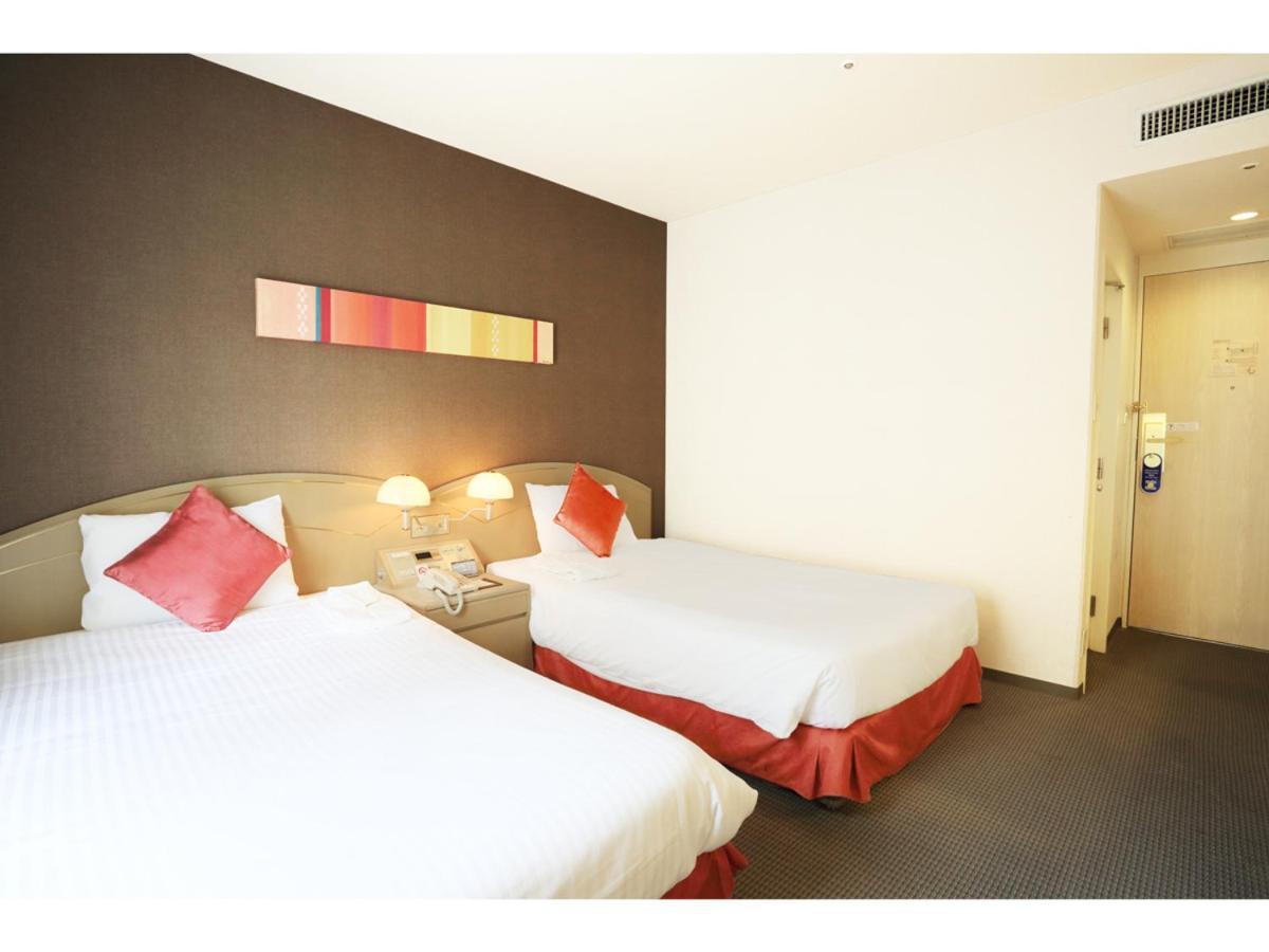 Smile Hotel Naha City Resort Bagian luar foto